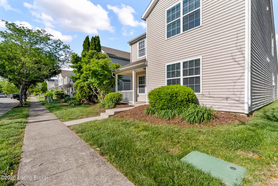 5935 Bay Harbor Dr, Louisville, KY 40228 - #3