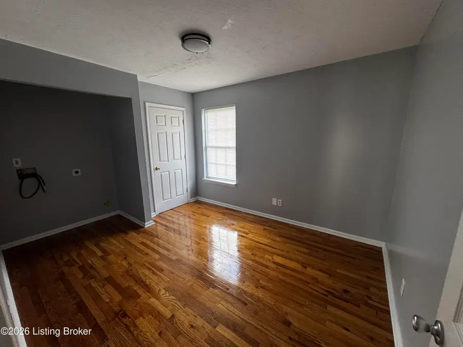 1518 W Oak St, Louisville, KY 40210 - #2
