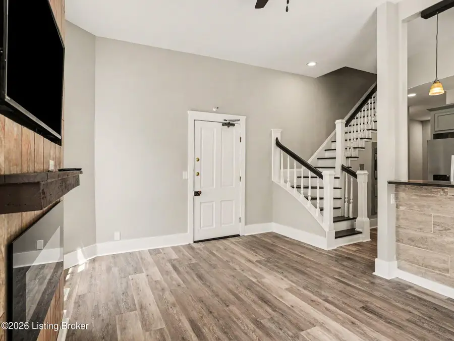 1037 S 4th St #APT 2, Louisville, KY 40203 - #2
