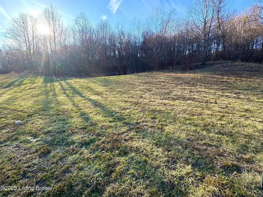 3412 Westhill Cir, Louisville, KY 40214 - #2