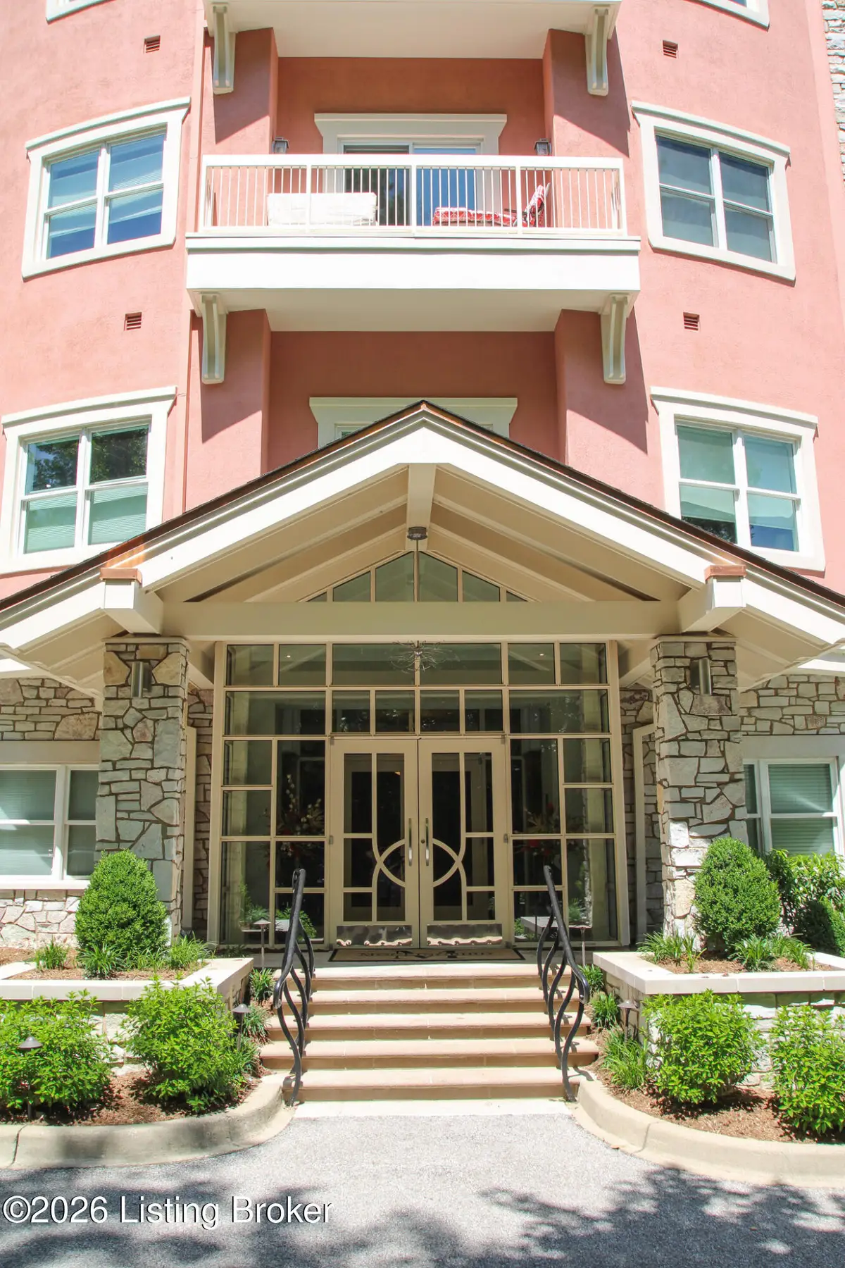 1409 Mockingbird Terrace Dr #403, Louisville, KY 40207 - #1