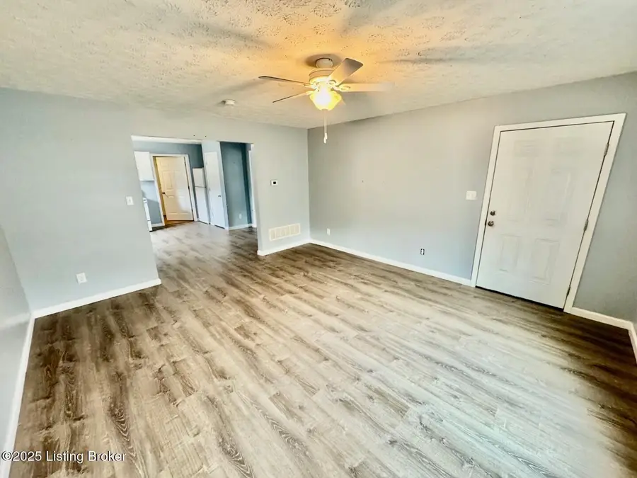 1445 Harrodsburg Rd, Mackville, KY 40040 - #2