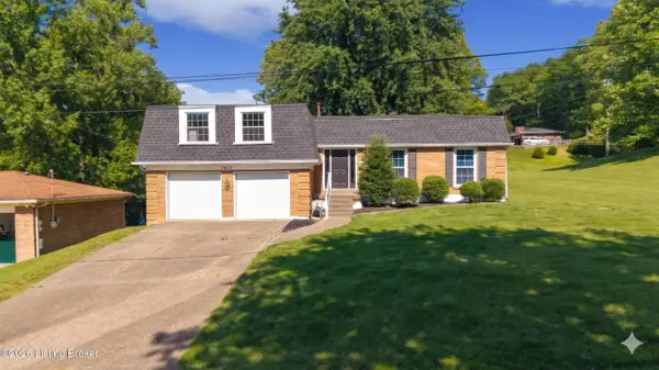 7413 Colt Dr, Louisville, KY 40214