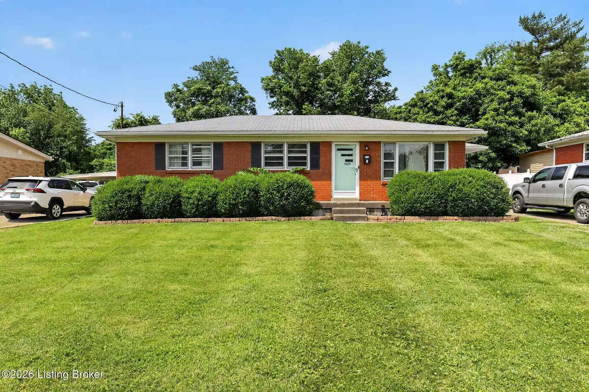 4605 Miles Ln, Louisville, KY 40219 - #1