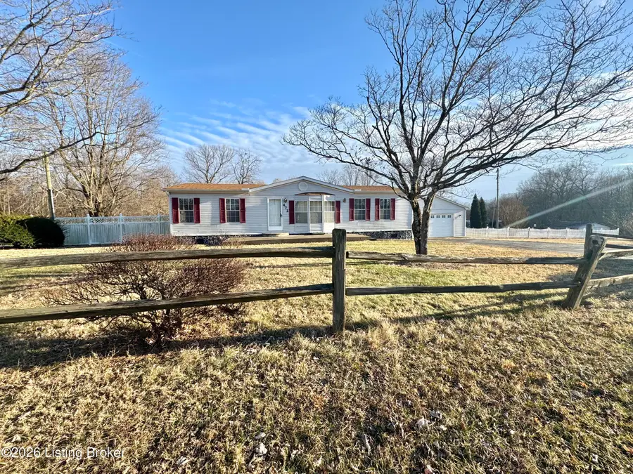 472 Yorkshire Blvd, Shepherdsville, KY 40165 - #3