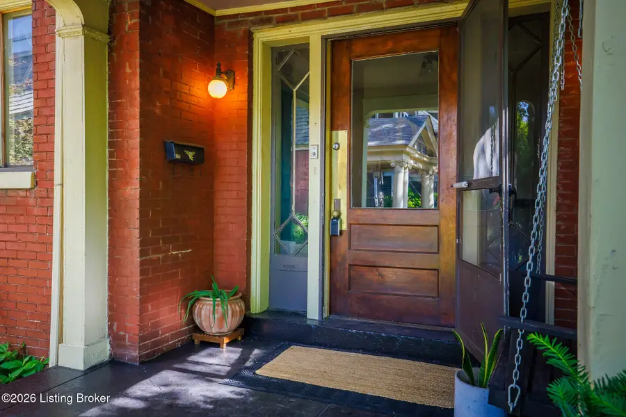 1238 Ormsby Ct, Louisville, KY 40203 - #2