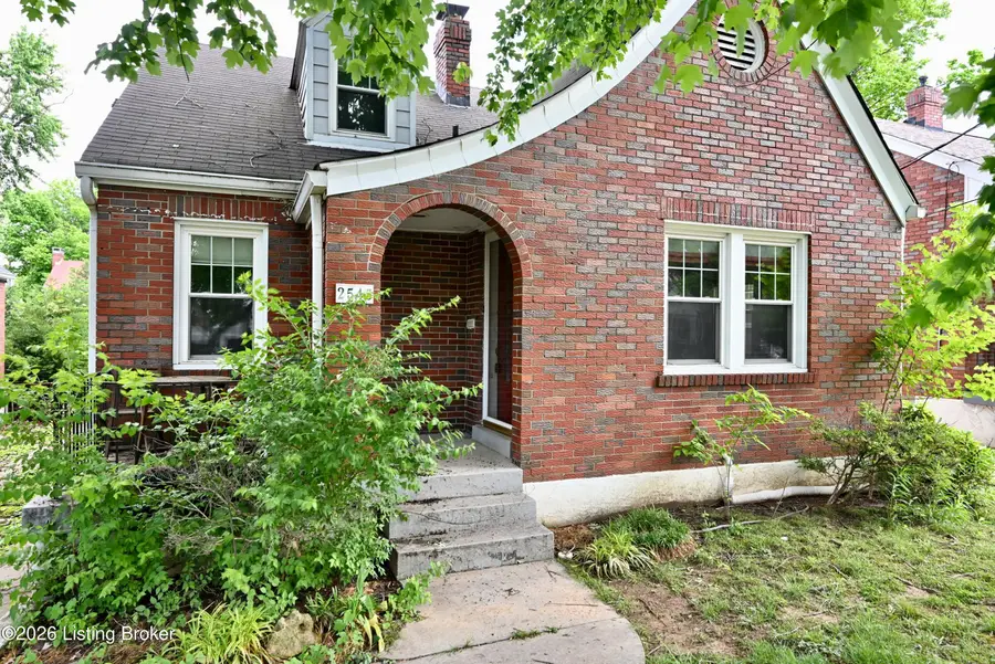 2545 Ridgewood Ave, Louisville, KY 40217 - #2