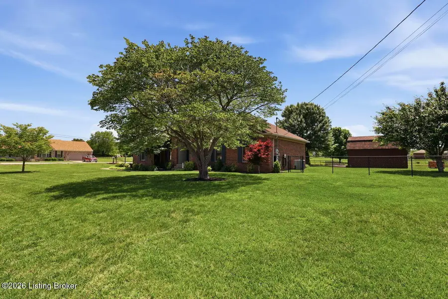 113 Spring Dr, Mount Washington, KY 40047 - #3