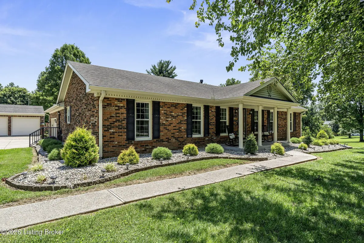 3718 Echo Valley Cir, La Grange, KY 40031 - #1