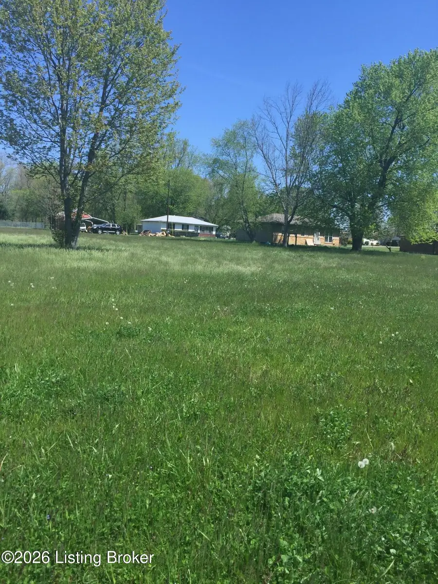 o NE Apache Dr, Corydon, IN 47112 - #2