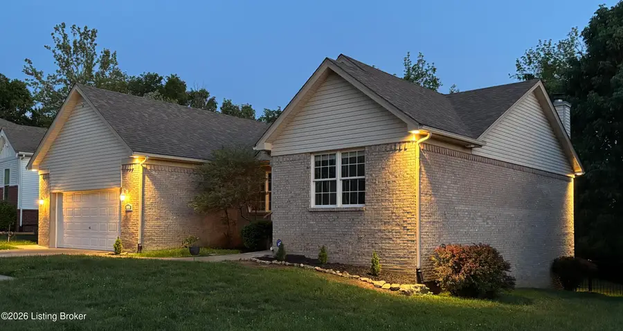 6006 Ledgerock Cove Pl, Louisville, KY 40219 - #2