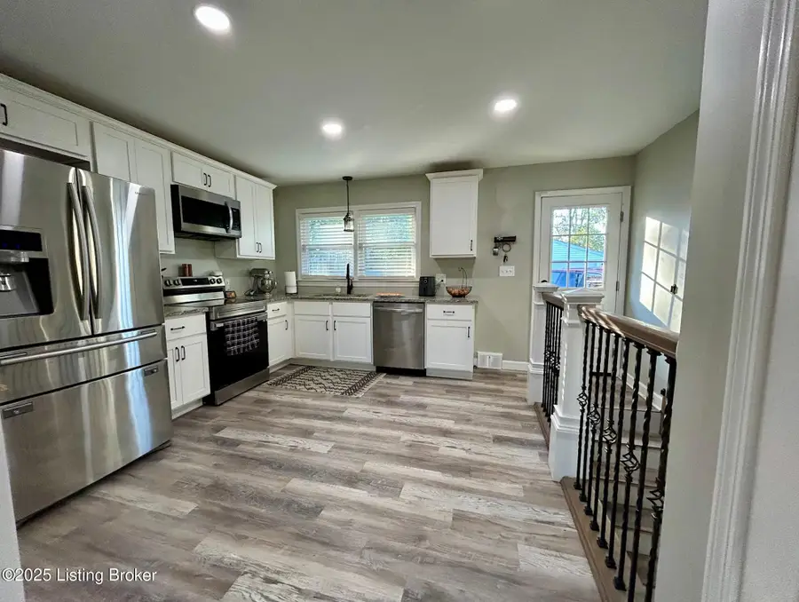 7416 Peggy Ave, Louisville, KY 40214 - #3
