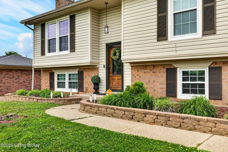 8619 Michael Ray Dr, Louisville, KY 40219 - #2