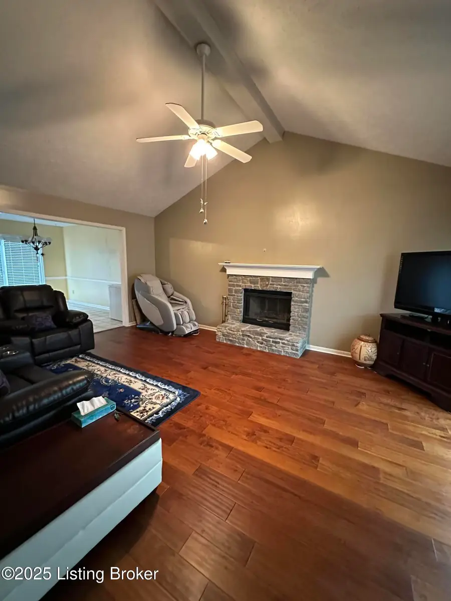 4708 Wooded Oak Cir, Louisville, KY 40245 - #2