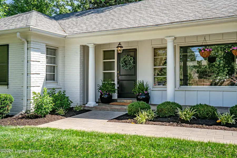 223 Blankenbaker Ln, Louisville, KY 40207 - #2