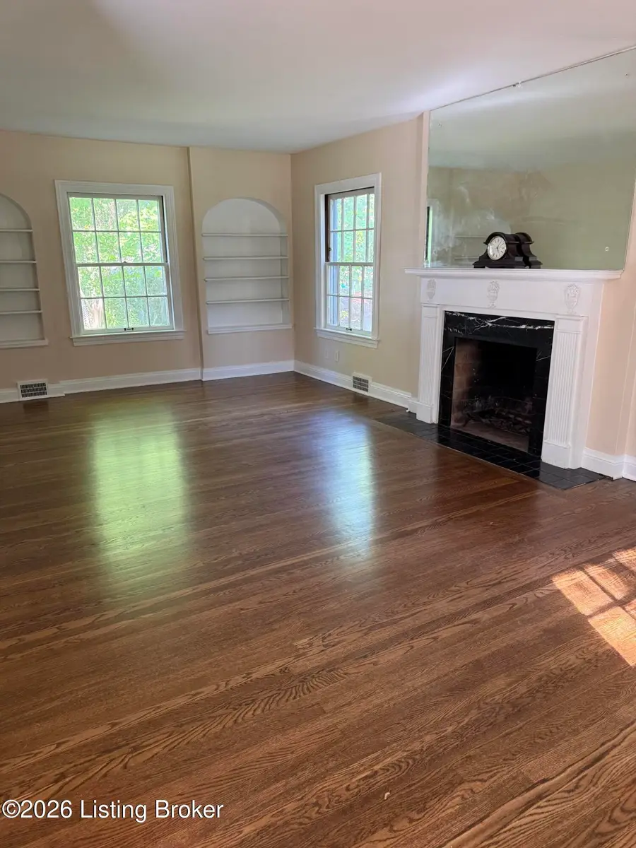 2505 Valletta Rd, Louisville, KY 40205 - #2