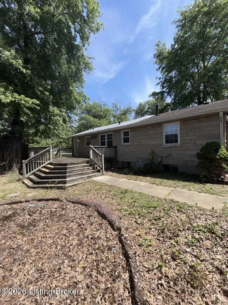 5605 Mockernut Ln, Louisville, KY 40258 - #2