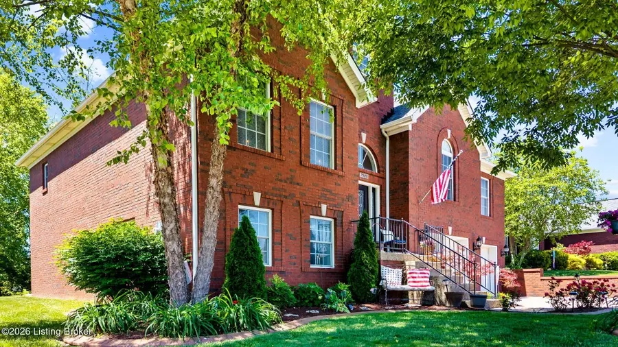 7928 Windgate Dr, Louisville, KY 40291 - #2