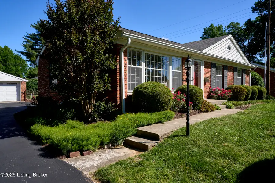 6909 Greenlawn Rd, Louisville, KY 40222 - #3