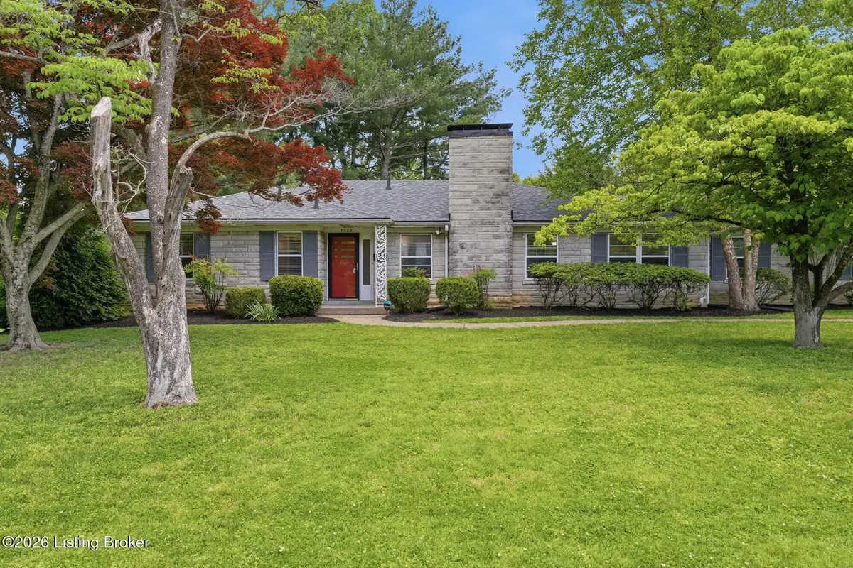 7302 Boxwood Rd, Louisville, KY 40222 - #1