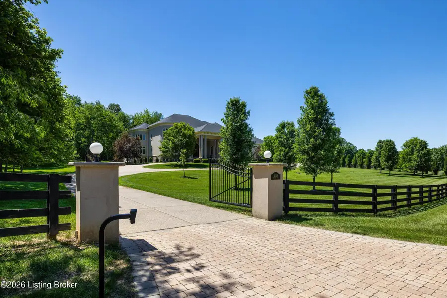 11306 Bodley Dr, Louisville, KY 40223 - #3