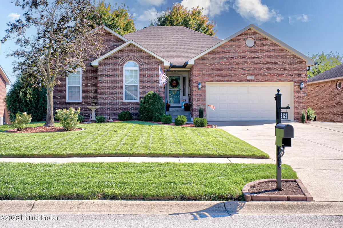 5126 Hunters Point Cir, Louisville, KY 40216 - #1