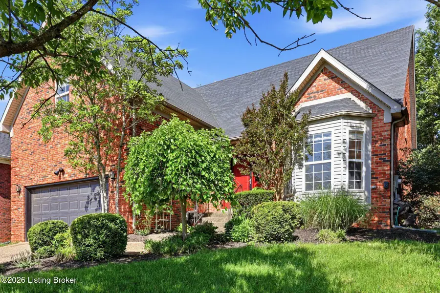 10122 Springhurst Gardens Cir, Louisville, KY 40241 - #3