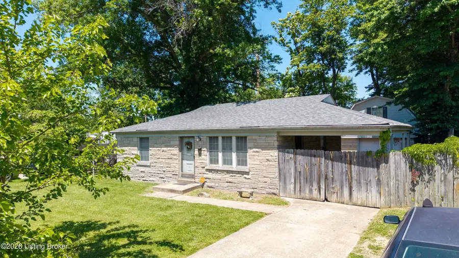 6413 North Dr, Louisville, KY 40272 - #3