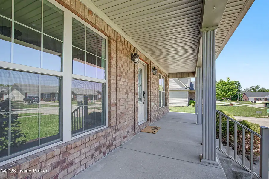 153 Stone Meadow Dr, Mount Washington, KY 40047 - #2