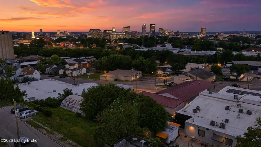 1014 Hull St, Louisville, KY 40204 - #3