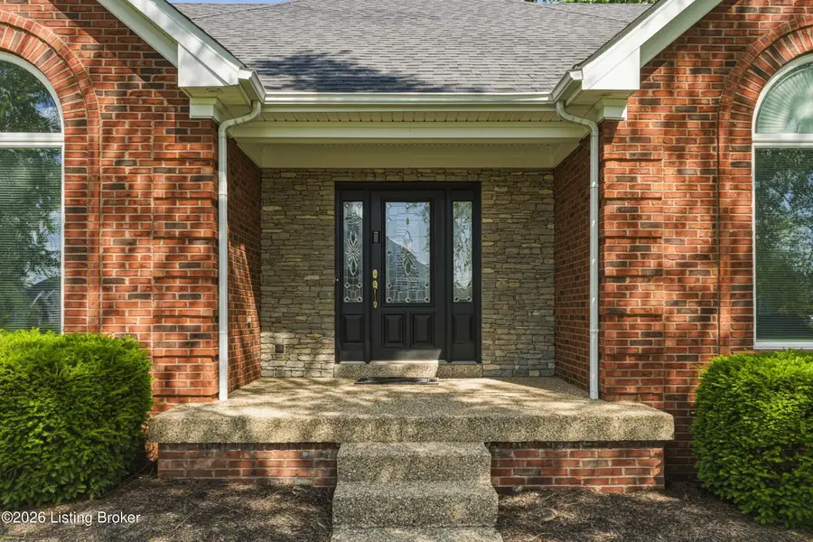 7701 Kendrick Crossing Ln, Louisville, KY 40291 - #2