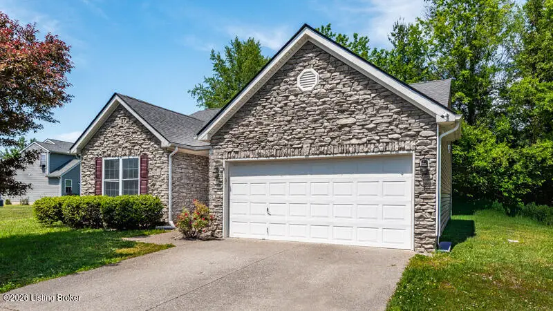 9011 Teak Dr, Louisville, KY 40228 - #1