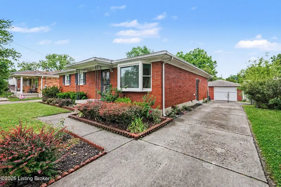3413 Winnland Dr, Louisville, KY 40219 - #2