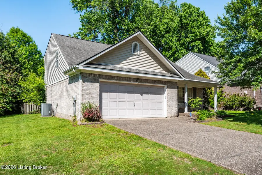 11813 Oak Bay Dr, Louisville, KY 40245 - #2