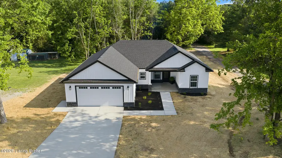 995 Lawrence St, Brandenburg, KY 40108 - #3