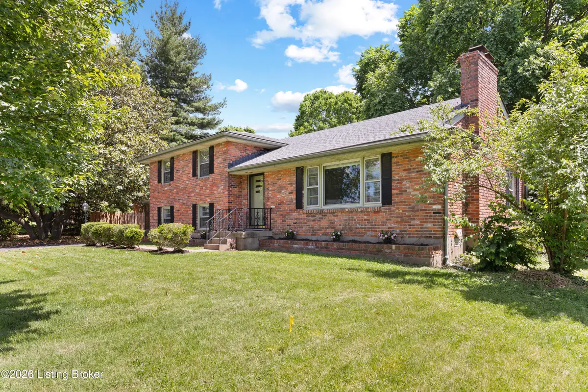 2407 Cherian Dr, Louisville, KY 40299 - #1
