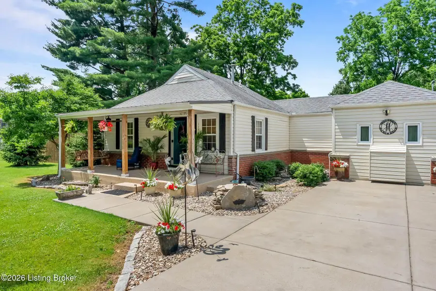 11701 Kings Ln, Louisville, KY 40243 - #3