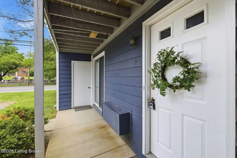 2738 Brownsboro Rd #1, Louisville, KY 40206 - #2
