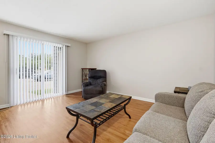 2738 Brownsboro Rd #1, Louisville, KY 40206 - #3