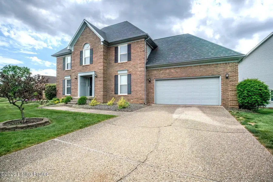 8208 Brookhollow Ct, Louisville, KY 40220 - #2