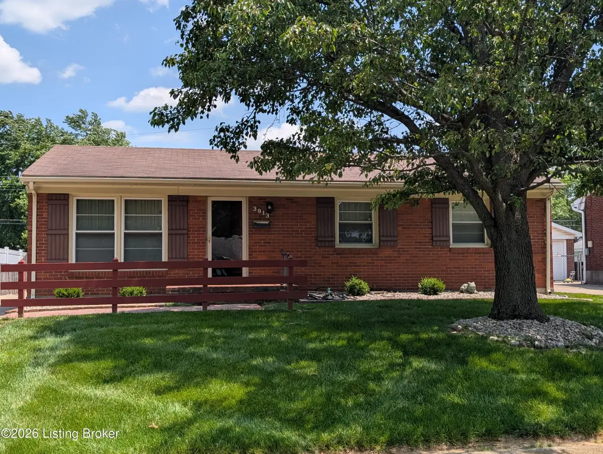 3913 Woodgate Ln, Louisville, KY 40220 - #1