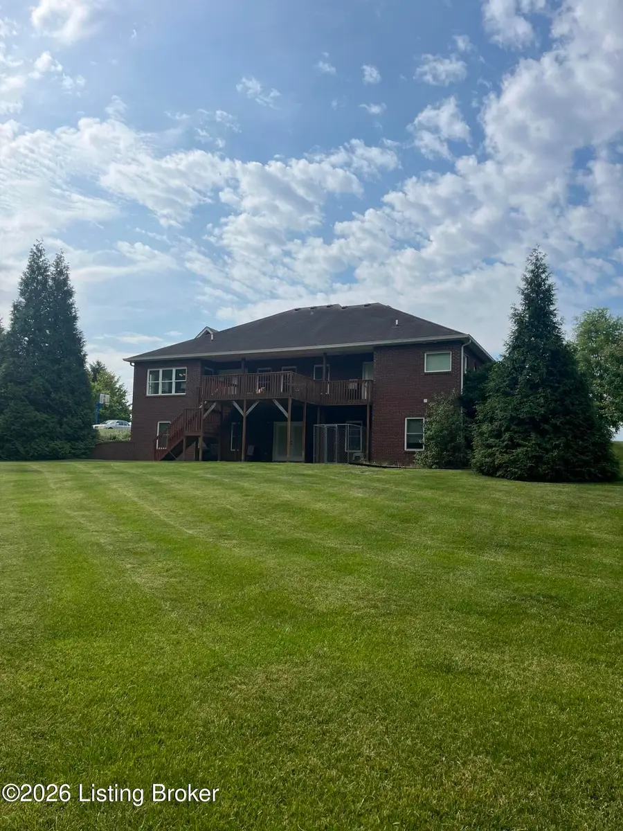 330 Stonebriar Dr, Elizabethtown, KY 42701 - #3