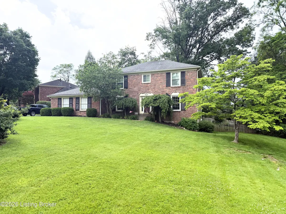 4610 Deepwood Dr, Louisville, KY 40241 - #1