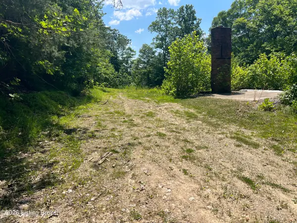13305 Bearcamp Rd, Louisville, KY 40272