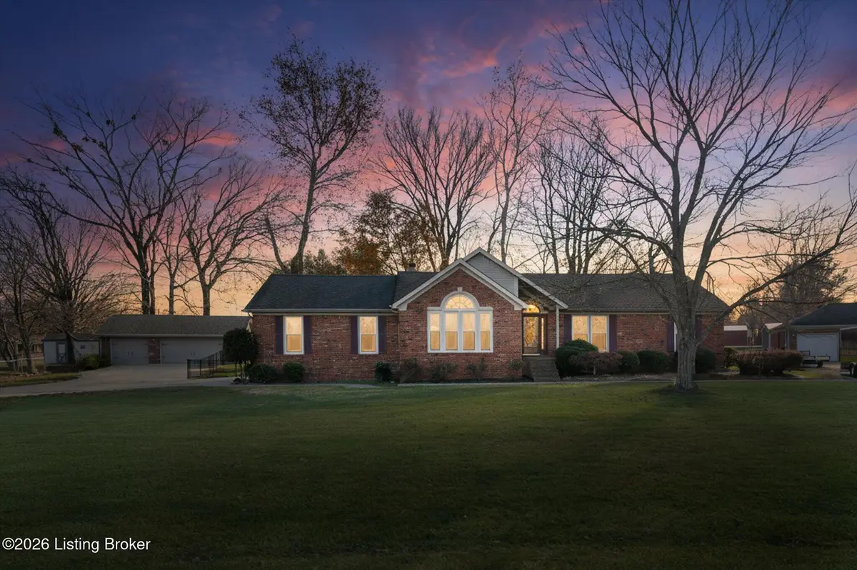 239 Shady Pond Ln, Shepherdsville, KY 40165 - #1