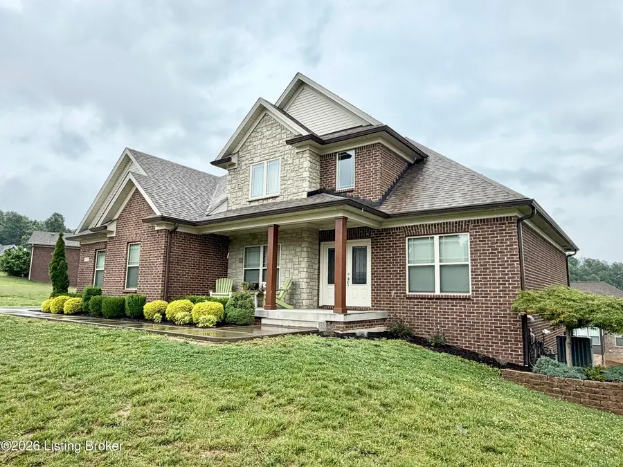 9805 Sunnys Halo Ct, Louisville, KY 40214 - #2