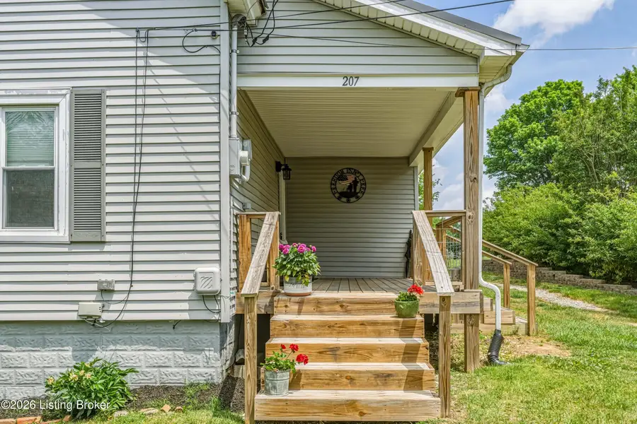207 Tilden St, Leitchfield, KY 42754 - #3