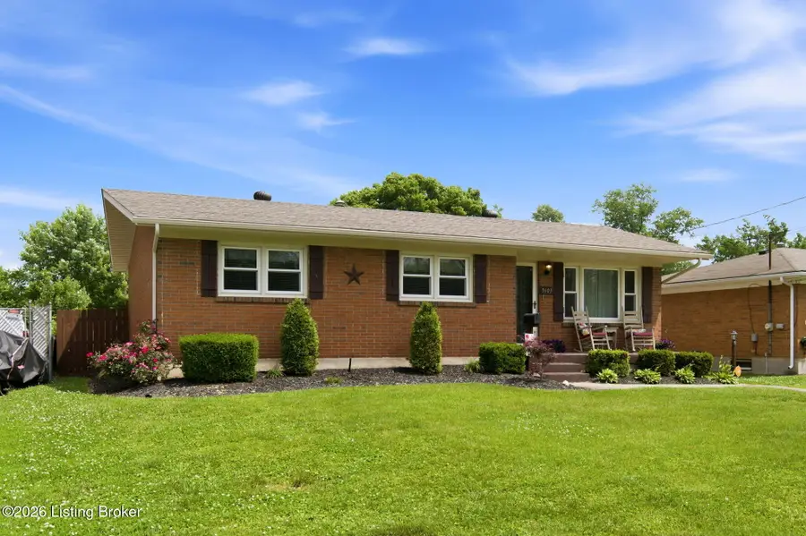 5603 Barksdale Dr, Louisville, KY 40258 - #3