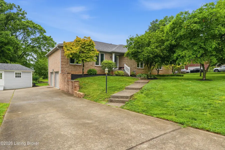 7414 Old Coach Rd, Crestwood, KY 40014 - #3