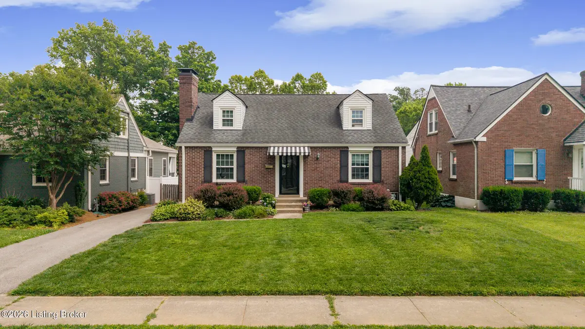 113 Ridgeway Ave, Louisville, KY 40207 - #1